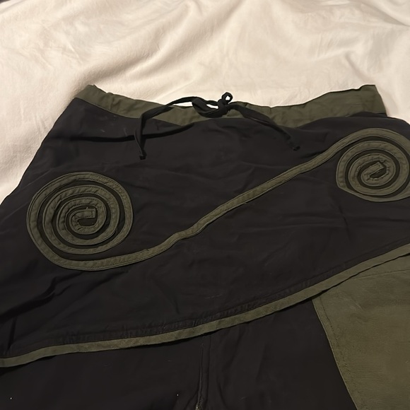 Slouchy harem pants. Made by Gekko London. Ethically made artisanship . - Picture 3 of 6